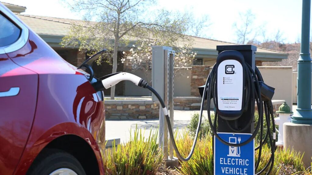 Clipper creek commercial ev fleet charger install