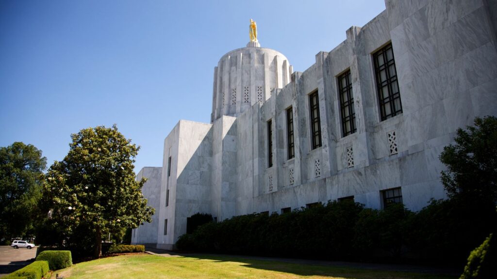 oregon government building